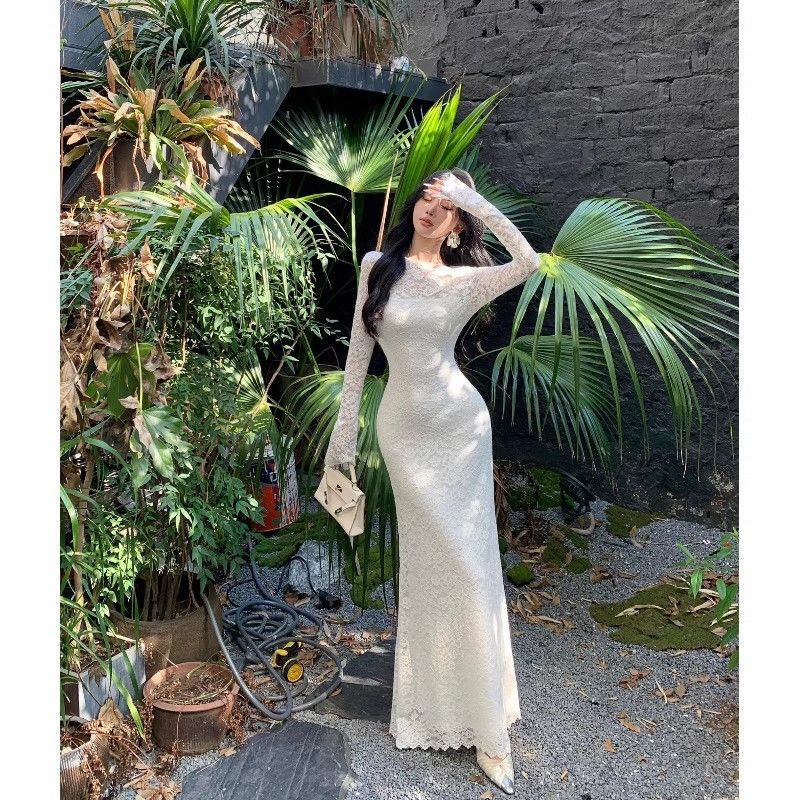 Horn Sleeve Lace Dress with High-end Feel Slim Fit and Waist Cinching Long Skirt