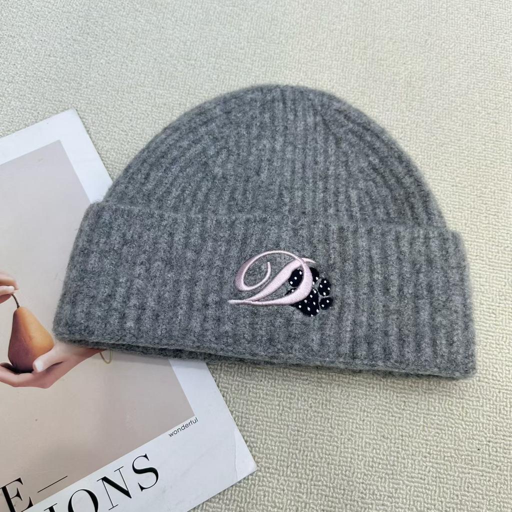 New big head circumference letter embroidered wool hat women's autumn and winter warm and cold-proof knitted hat showing the face small pullover hat