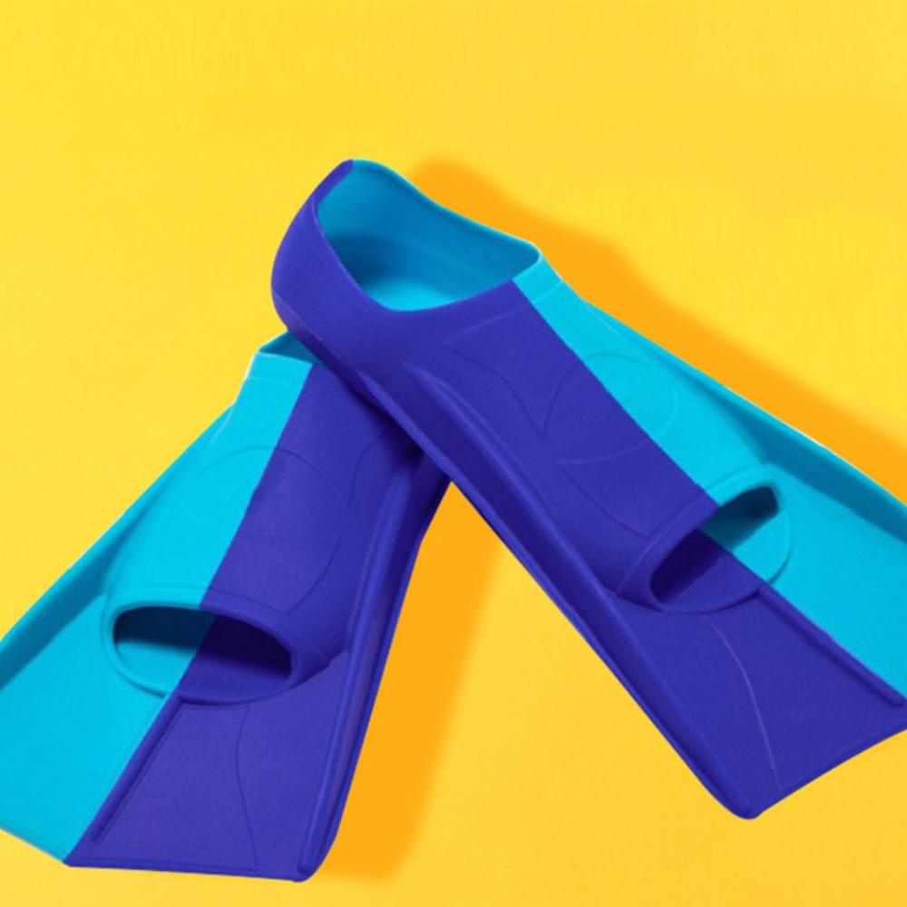 2PCS Silicone Swim Fins Blue Short Blade Fins Swimming Training Flippers for Diving Breaststroke