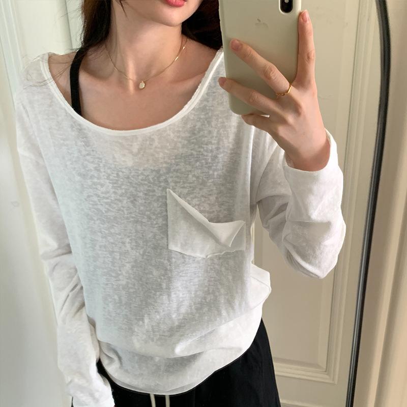 U-neck White Lazy Loose Long-sleeved Top for Women In Autumn New Sexy Slightly See-through Blouse with Bottoming Shirt