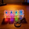 Beleuchtet LED Tastatur Schlüsselanhänger Fidget Spielzeug Clicker Sensorisches Spielzeug Stressabbau für Tastatur Schlüsselanhänger Fidget Gadget für Erwachsene Spielzeug