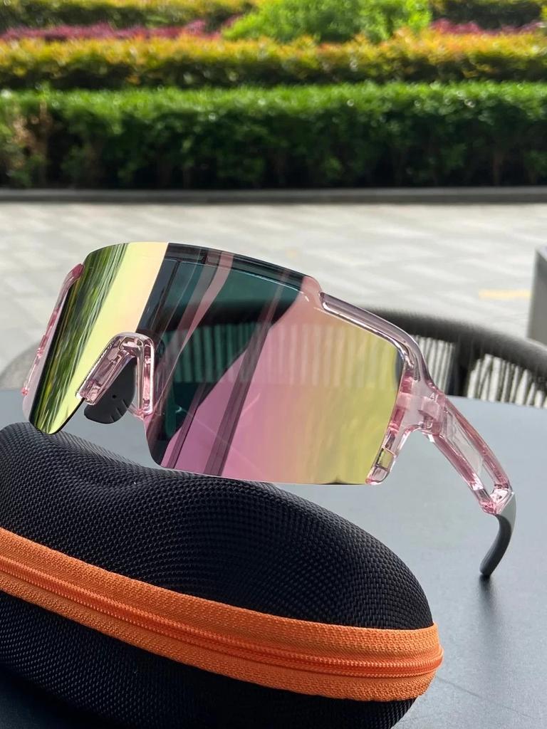 Cycling Glasses, Outdoor Sports Polarized Sunglasses, Same Style for Men and Women, Large Frame, Slimming, Windproof, Anti-Uv Sunglasses