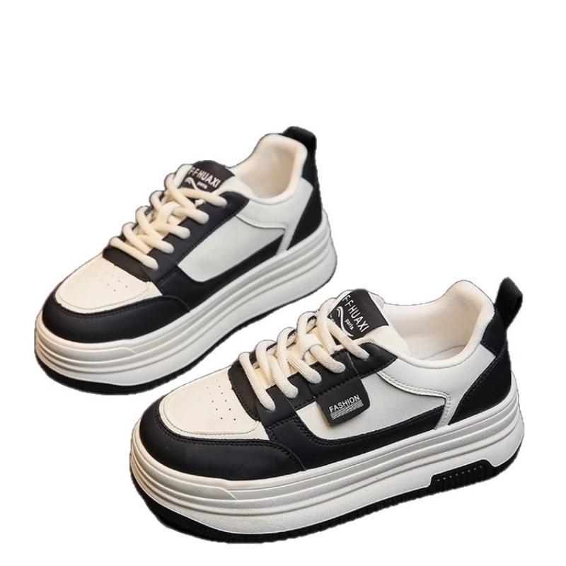 Soft-soled little white shoes women's versatile autumn new thick-soled small people increase their height and show their feet. Small casual shoes