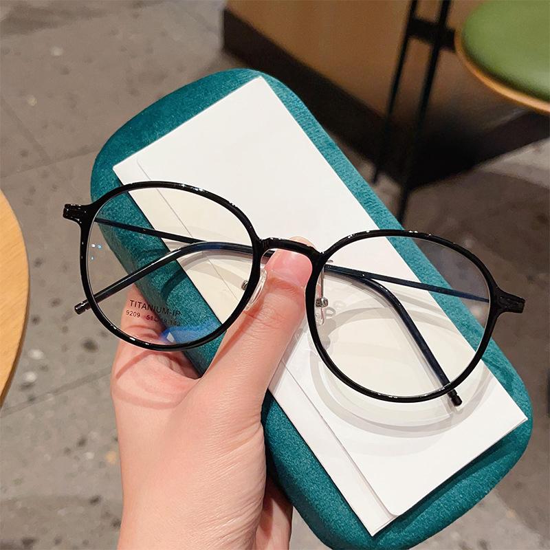 Retro Ultra-Light Titanium Tr90 Titanium Frame round Frame Glasses Frame Transparent Anti-Blue Light