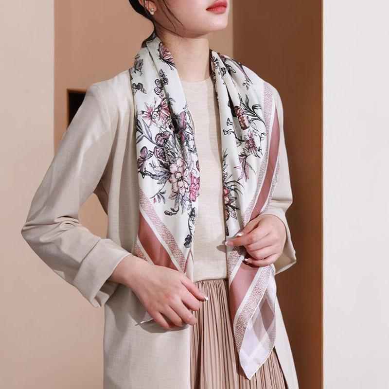 Women's Vintage Paisley Faux Silk Scarf: Versatile Headband, Hair Tie, Bag Accessory for Spring & Autumn.