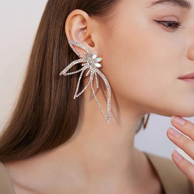Wind Claw Chain Alloy Butterfly Diamond Flower Earrings Women'S Creative Retro Temperament Earrings Bow