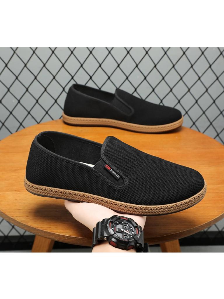 "Men's Breathable Ay Grass Flyknit Slip-On Soft Sole Comfortable Beijing Cloth Shoes Lightweight Everyday Dad Elderly Casual Shoes"