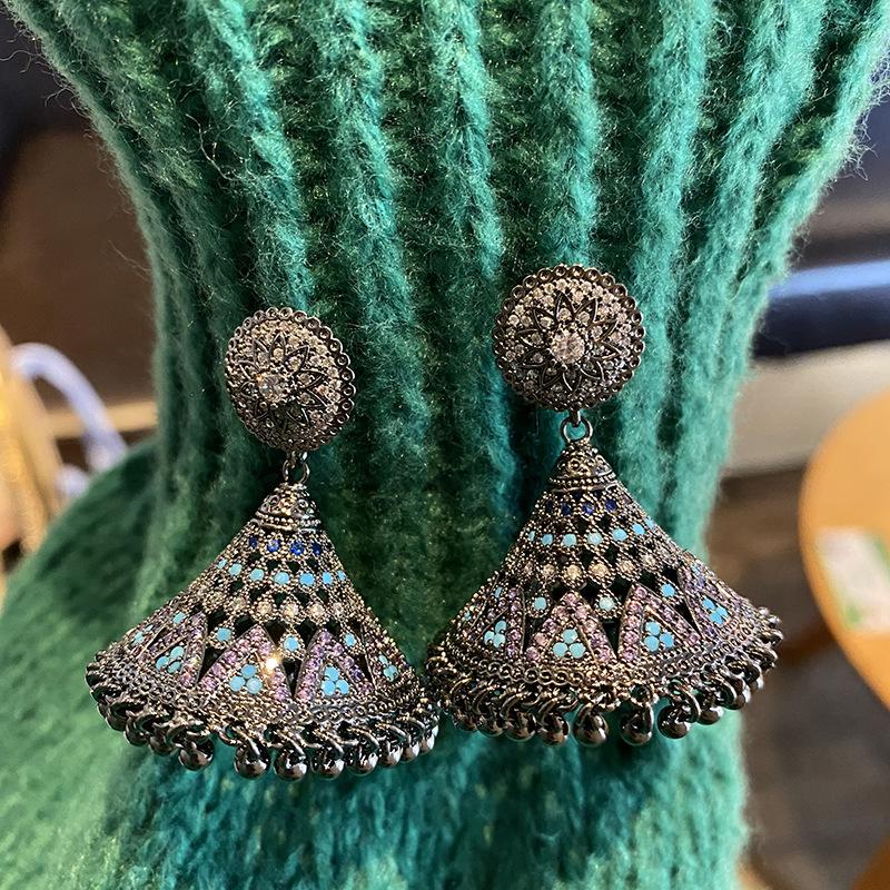 Steady Gun cercei negri legănați pentru femei, stil etnic, bijuterii de personalitate, cercei cu clopoțel de vânt, cercei leagăn pentru femei