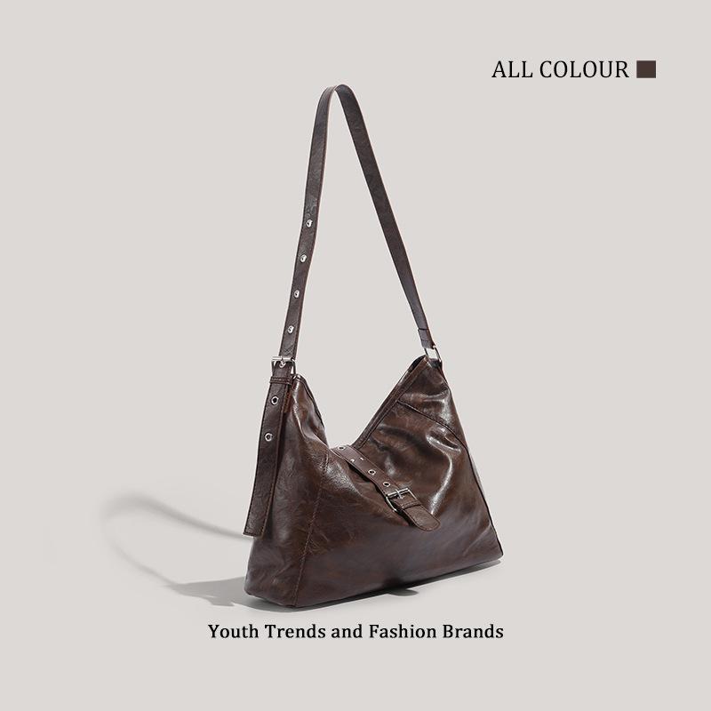 New large-capacity fashion shoulder bag niche locomotive bag retro underarm shoulder oblique span bag tide