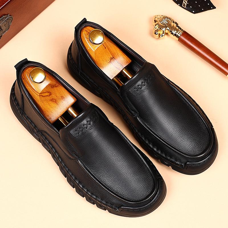 Fashion Designer Cow Leather Loafers for Men Spring  Autumn Soft-soled Men's Dress Shoes Fashion Solid Color Casual Driving Shoes Male