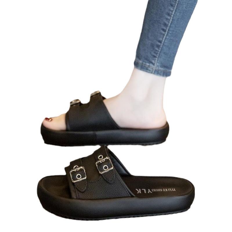 Internet celebrity cool slippers women wear 2025 new summer French platform bread beach mop casual out