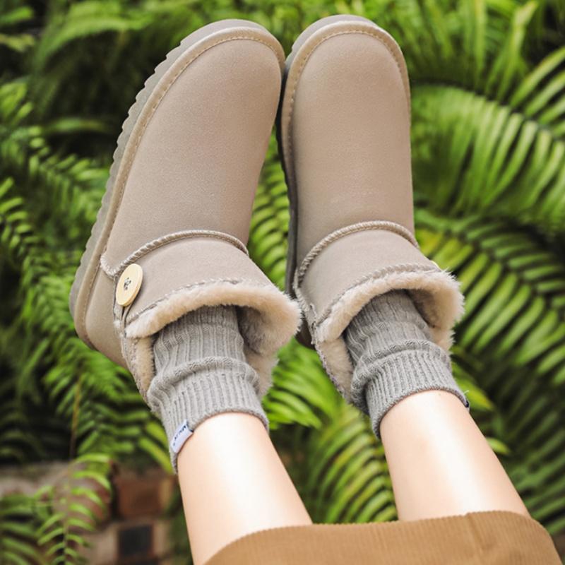 Fashion Winter Snow Boots 2025 New Classical Cow Leather Soft Soled Thick Plush Warm Round Head Women Boots Low Top Cotton Boots Women