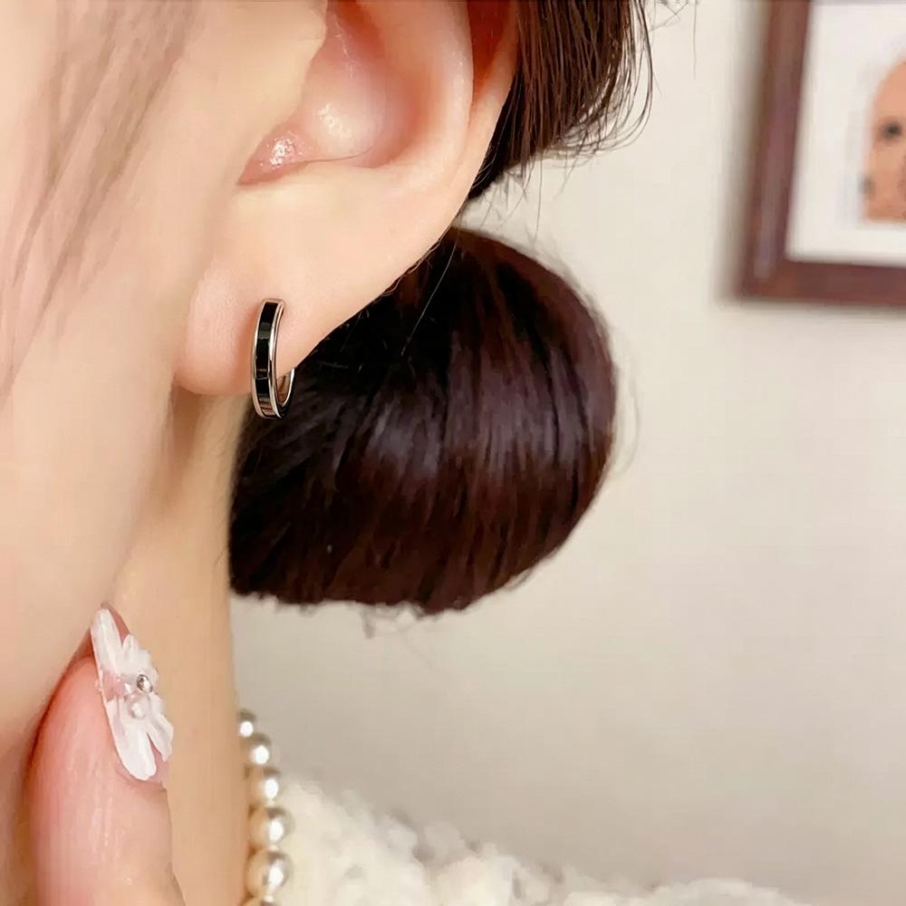 Women’s Versatile Zirconia Earrings - Black, Round, Square, Ins Style
