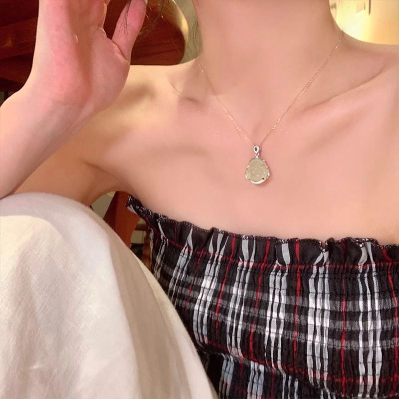 

Ледяной прозрачный Будда мужское ожерелье женская легкая роскошная нишевая высококачественная ключичная цепочка универсальный темперамент дизайн цепочка на шею