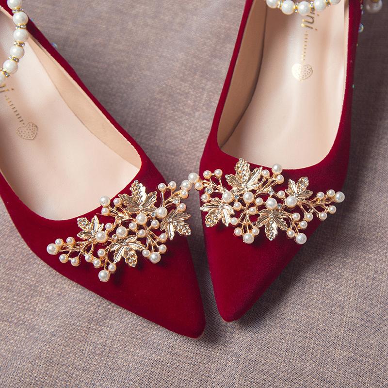 Fashion 2025 New Gold Embroidered Flowers Thick High Heels Women's Big String Bead Decor Wedding Pumps Woman Suede Point Toe Party Shoes