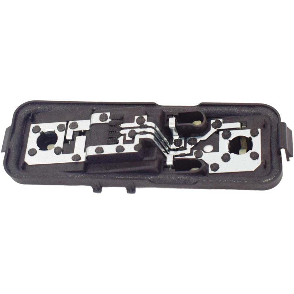 Простой процесс установки печатной платы заднего фонаря 2011-2017