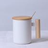 Nordische Keramiktasse mit Holzgriff - Ideal für das Büro, für Kaffee oder als Geschenk