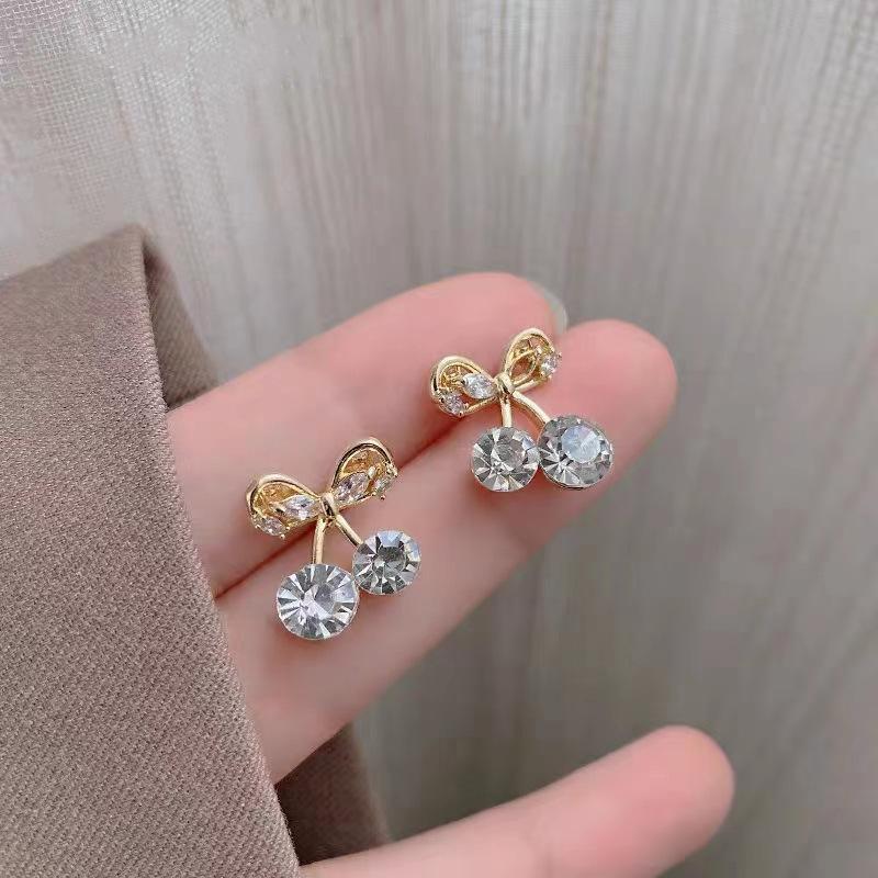 Japanese and Korean Design Sense Fashion Cute Fruit Earrings Female Creative Girl Heart Sweet Cool Stud Earrings Versatile Personality Trendy Earrings
