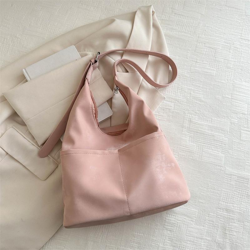 Large Capacity One Shoulder Bag Vintage Underarm Bag Stylish Handbag Street Style