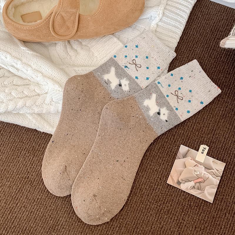 Women's Mid-Calf Fair Isle Pattern Wool Socks - Cute, Warm, and Thickened for Autumn and Winter, with Small Dog Design.