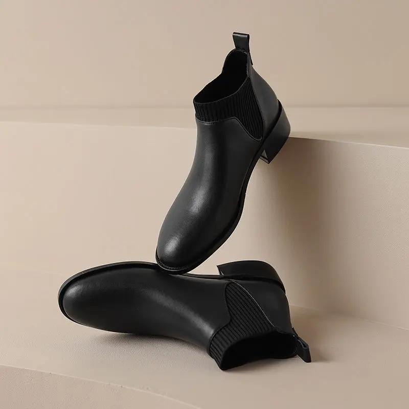 Women's Shoes 2024 Hot Sale Slip on Women's Boots Winter Round Toe Solid Plush Warm Short Barrel Chunky Heels Fashion Boots