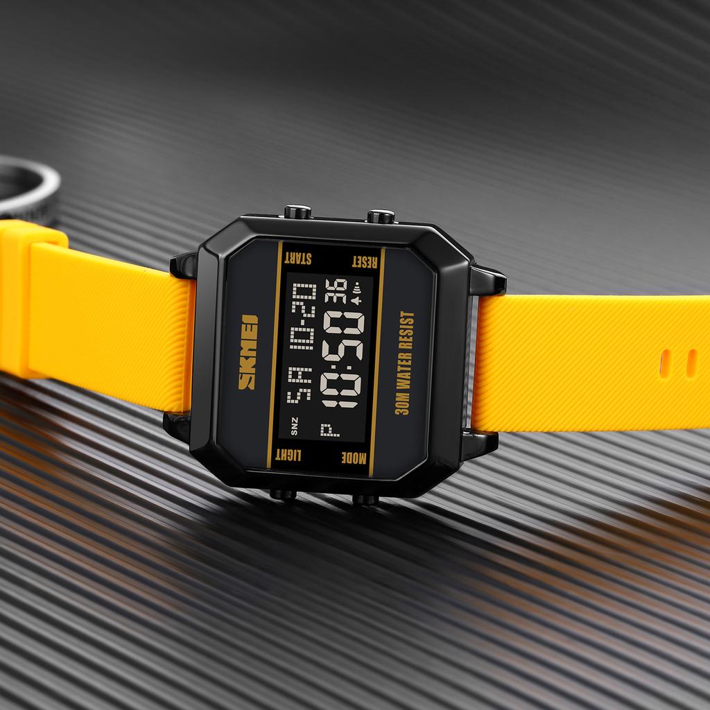 Skmei Digital Watch for Men Women 30M WR Backlight Wrist Watches 1/100 Second Stopwatch Daily