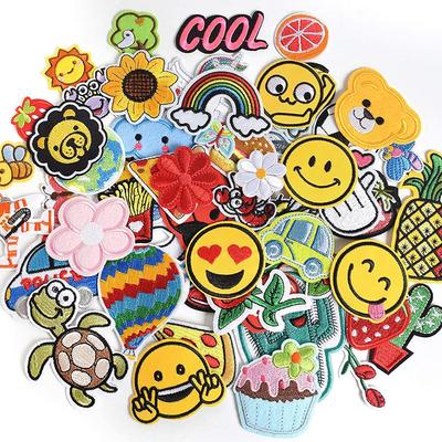 60 Parches Bordados Mixtos Pegatina de Tela Cara Sonriente Parche para Coche Pegatina Etiqueta Bordada de Flor Sello Bordado de Hamburguesa Niño