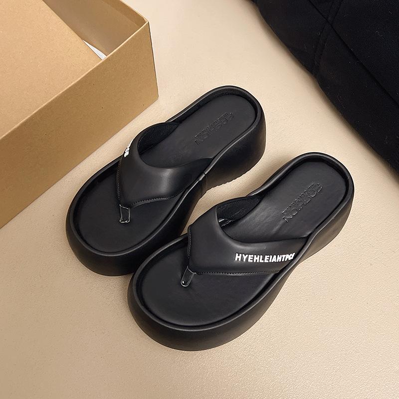 Thick-bottomed Cool Slippers Women's Summer Wear Fashion Internet Celebrities Heighten Stepping On Shit Non-slip Slope and Flip-flops Beach Slippers