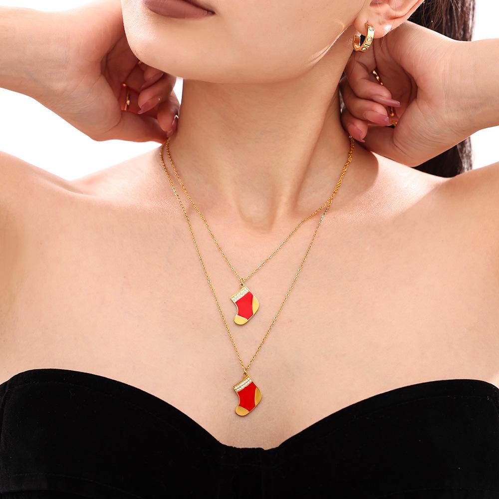 Mi Duoduo Christmas Gift: Cute Red Socks Pendant Necklace with Zircon, Gold-Plated Stainless Steel