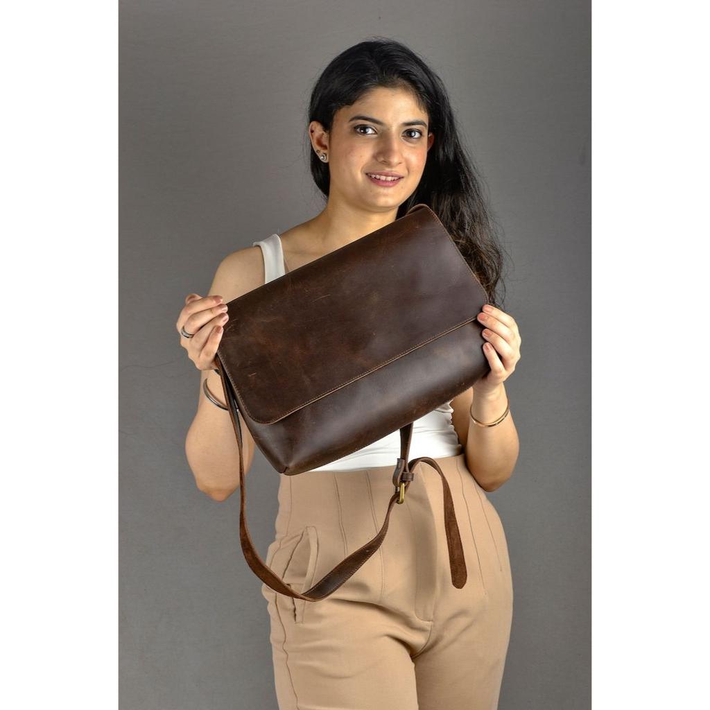 Leather Crossbody Bag Crossbody Purse Leather Messenger Bags Gift for Her Wedding 3rd Anniversary Large Crossbody Bag for Women Shoulder Bag