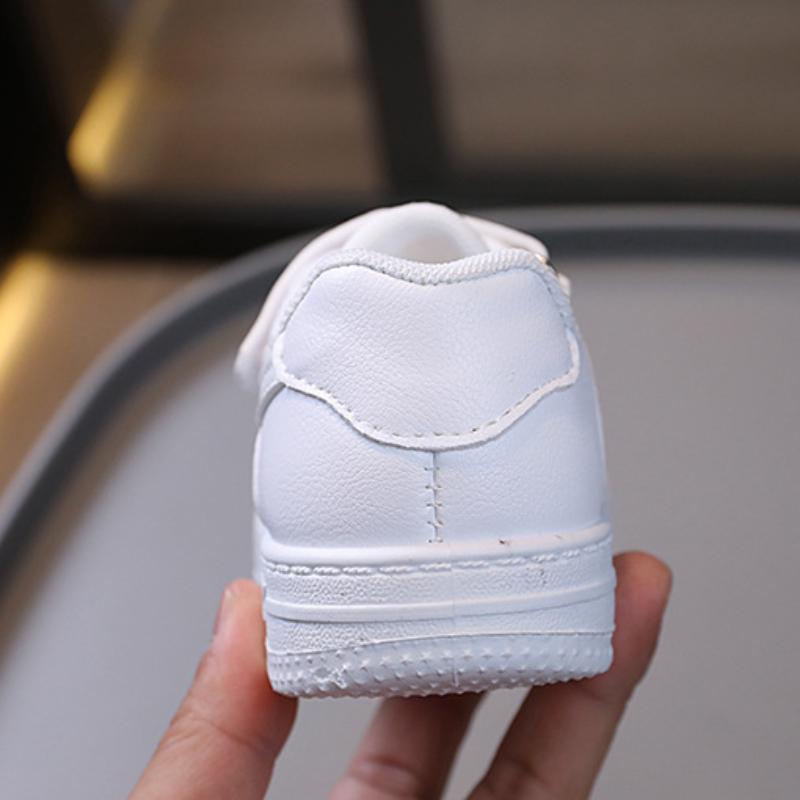 Spring and Autumn Ultra-light Boys and Girls All-match Solid Soft Bottom Non-slip Sports Shoes