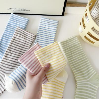 Gestreifte einfarbige Postpartale Socken, Damen Mid-Calf Socken, Frühling und Herbst Trendige vielseitige Baumwollsocken, Locker sitzende lange Socken