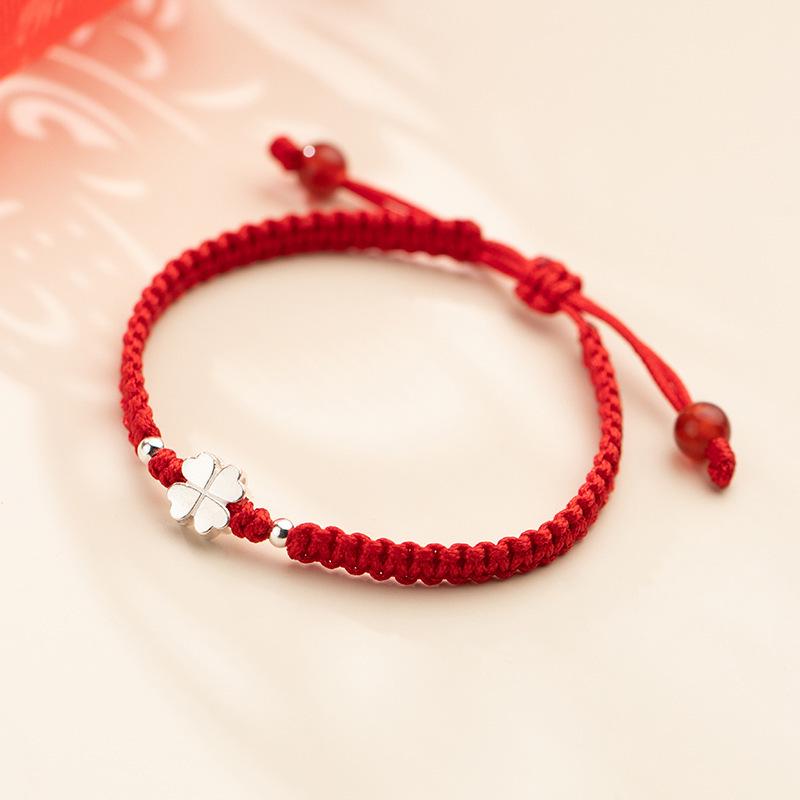 Four-Leaf Clover College Exam Luck Bracelet - Red Woven DIY Hand Rope for Women & Best Friends.