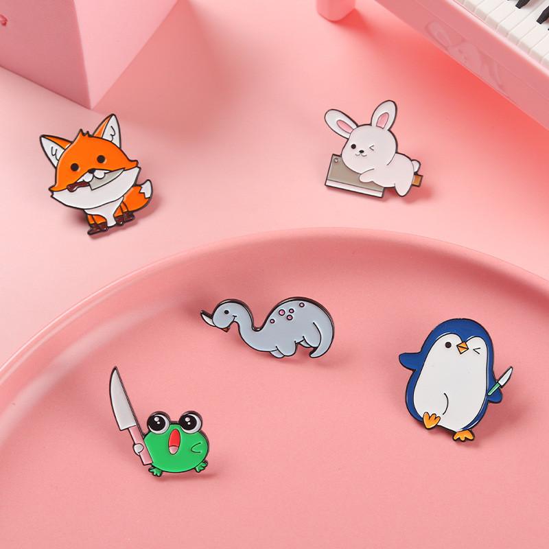 Unique Animal Brooches Featuring Playful Penguin And Fox Designs Perfect For Decoration