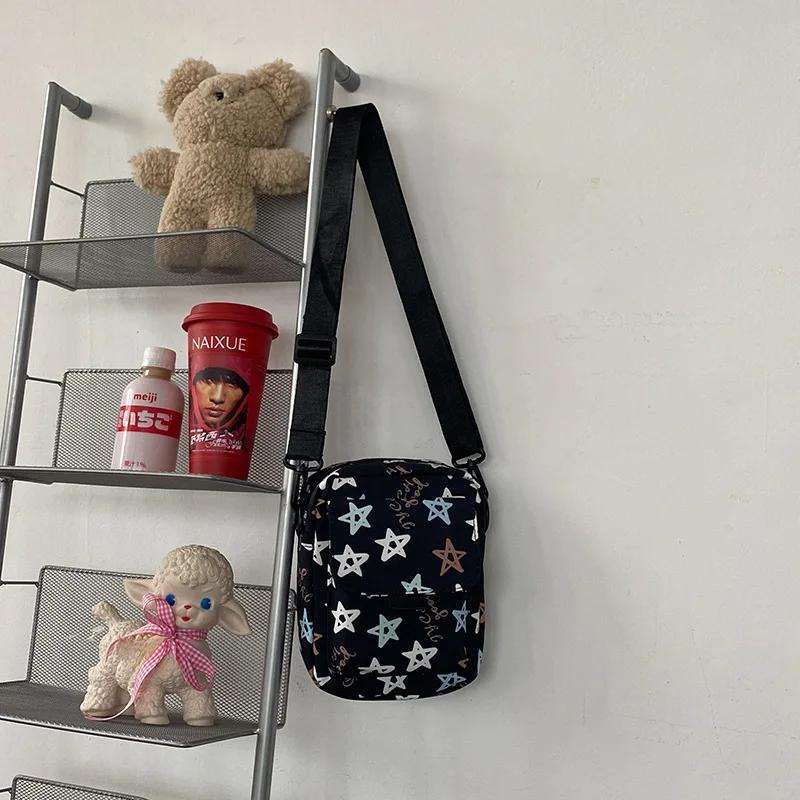 

Симпатичные напечатанные пятиугольные звезды студенческие женские сумки через плечо сумка для мобильного телефона сумка через плечо для женщин сумки для мам и детей one size чёрный