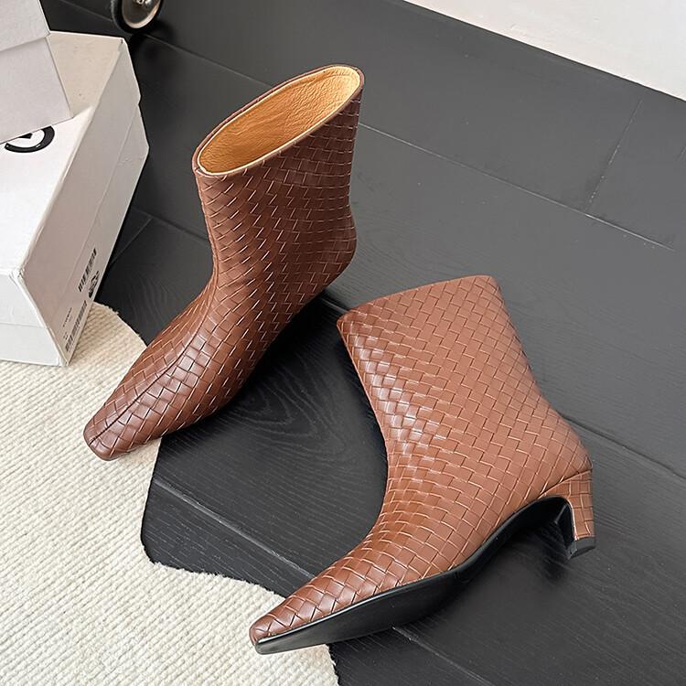 2025 höst och vinter nya tjockklack mångsidiga chao eld korta stövlar dam varma sammet gao kvalitet nakna stövlar tunna Martin