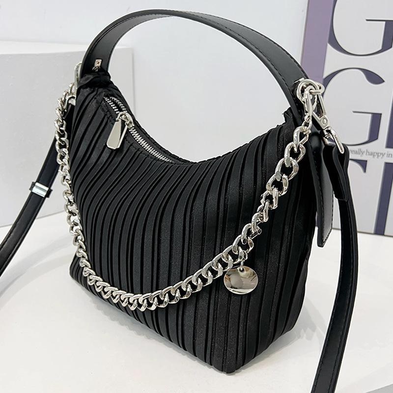 Women's Handbag High-end New Niche Trendy Pleated Handbag Chain Crossbody Bag Women's Versatile Armpit Bag