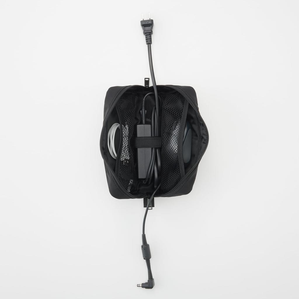 MUJI Polyester Gadget 20cm x 9cm x 6cm NDE16A1S Pouch, Black, Approx. (W) (H) (D),