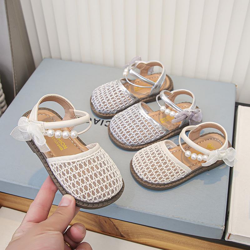 Girls Sandals 2025 New Summer Children's Shoes Fashion Bag Head Woven Princess Shoes Girls Soft-soled Beach Shoes