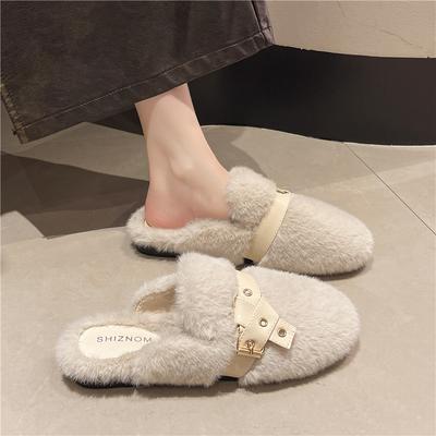 Nya Mode Päls Skor Damtofflor Låg Tå Täckande Plattform Flock Lyxiga Tofflor Tofflor Kvinnor Plysch Flats Designer Mjuka Basic