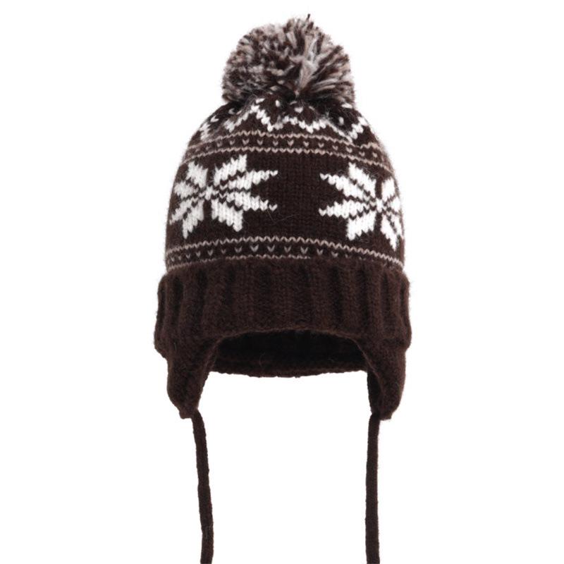 Cozy Winter Pom Pom Snowflake Hat: Versatile Knitted Woolen Pullover for Larger Heads