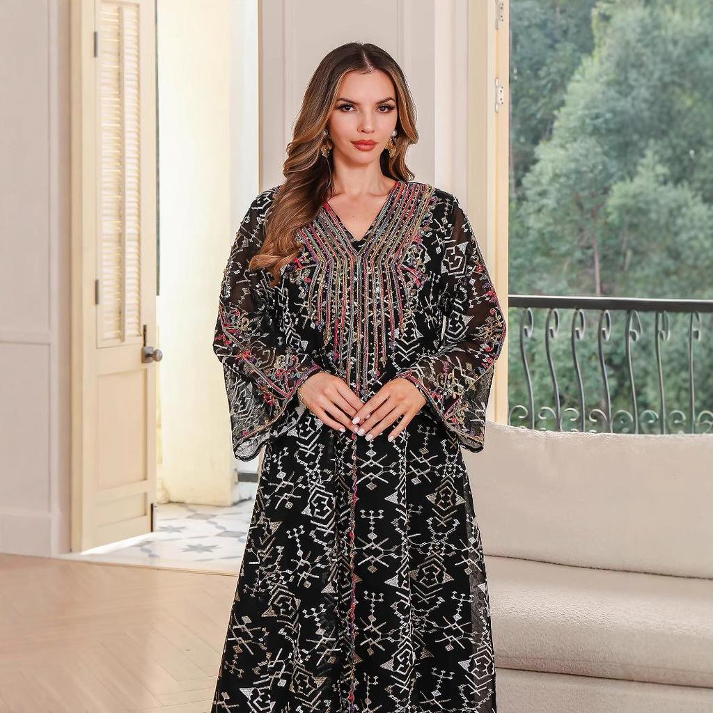 New 2025 Embroidered Abaya: Long Middle Eastern Muslim Women's Dress