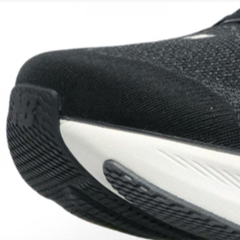 New Balance Men S Running ShoeS freSh Foam 860 V15 Black M8607gw
