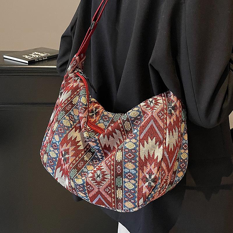 Large Capacity Ethnic Style Dumpling Bag Women's New Trendy Fashion Crossbody Bag Women Ins Niche Shoulder Bag Women