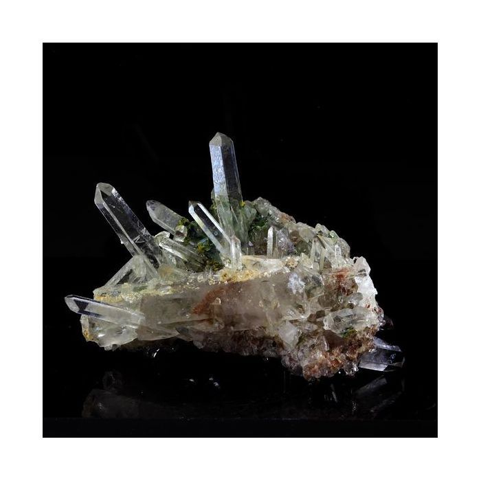 Pierres et Minéraux. Quartz + Malachite. 169.5 ct. La Gardette Mine, Bourg d'Oisans, Isère, France.