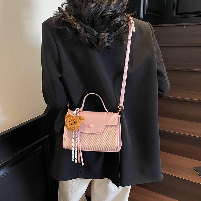 Fashion Portable Small Square Bag Women's New Casual Commuter Shoulder Bag Versatile Messenger Bag