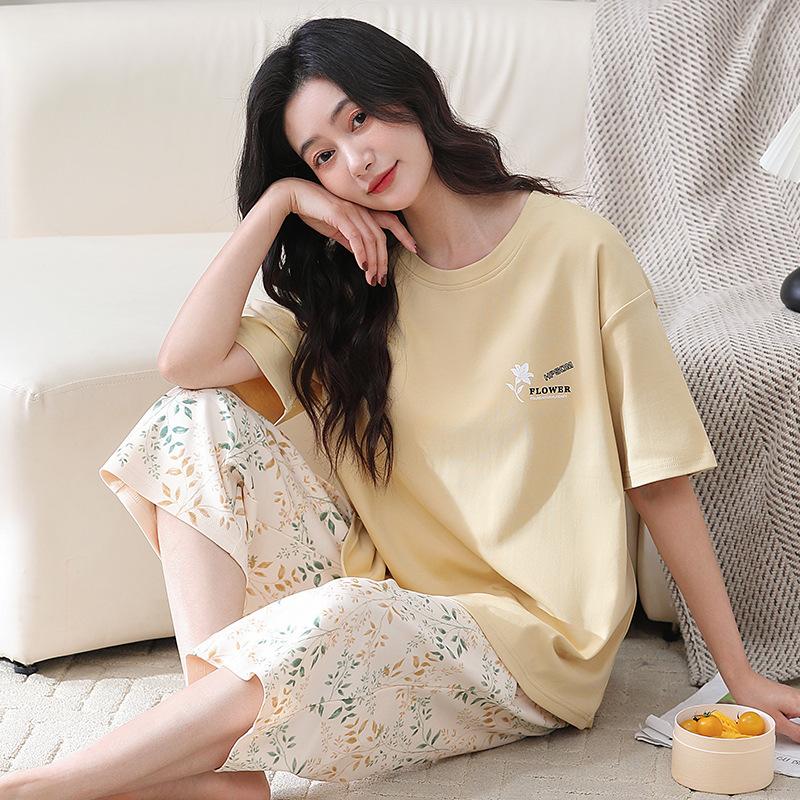 Pajamas Women's 1011 New Summer Women's Modal Cotton Short-sleeved Cropped Pants Cool Summer Loungewear Set