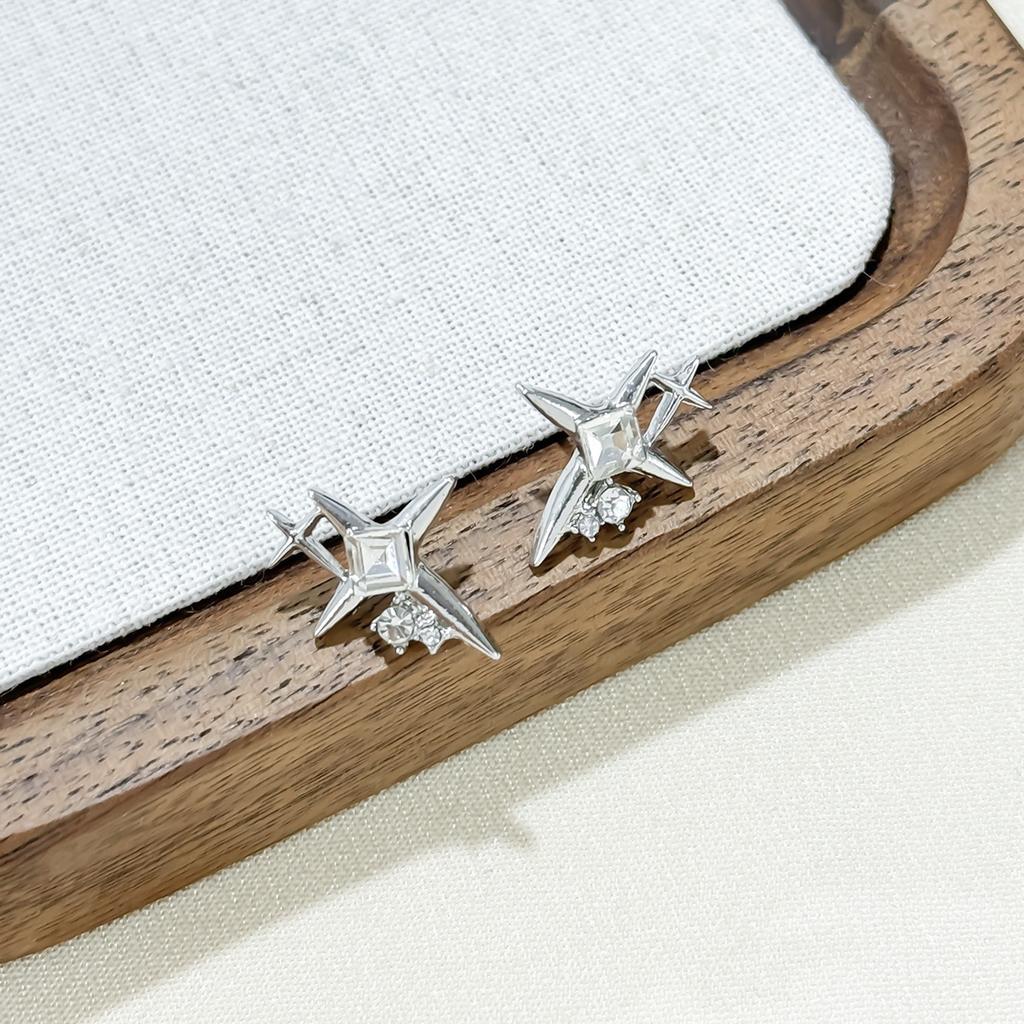 925 Tetragonal Star Stud Earrings For Women'S Personality Trendy Niche Design Advanced Temperament Cold Wind Earrings