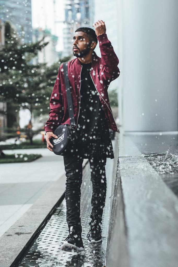 UDG Ultimate DIGI Kopfhörertasche Schwarz Kopfhörertasche Kopfhöreretui