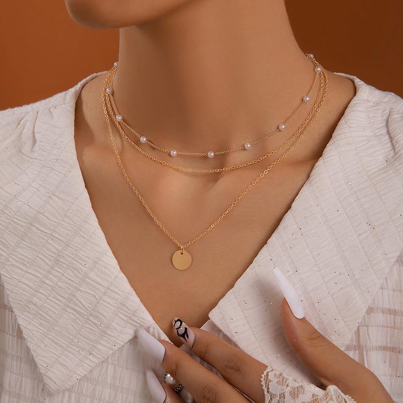 Accessories, fashion discs, simple multi-layer pearl necklaces, beaded love collarbone chains for women